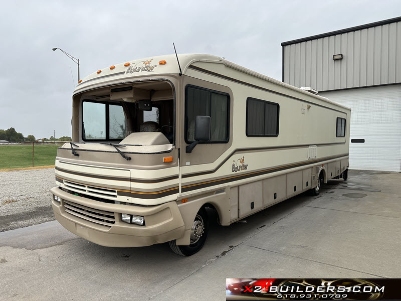 1996 Fleetwood Bounder Ford F-530F Super Duty